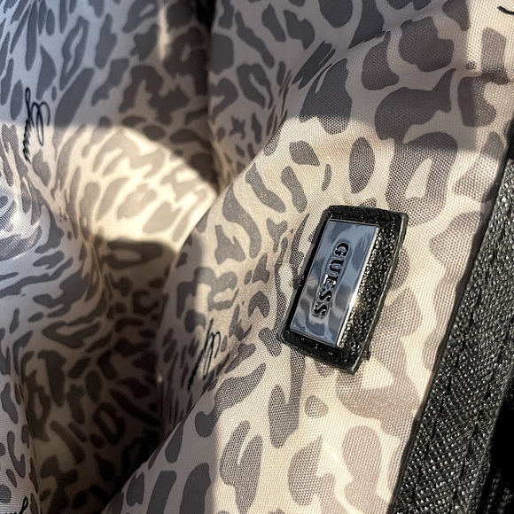 NEW - Guess three tone colour handbag - Picture 4 of 5